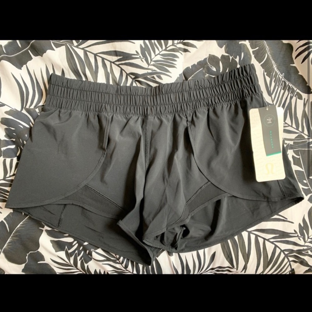 Lululemon goal crusher shorts